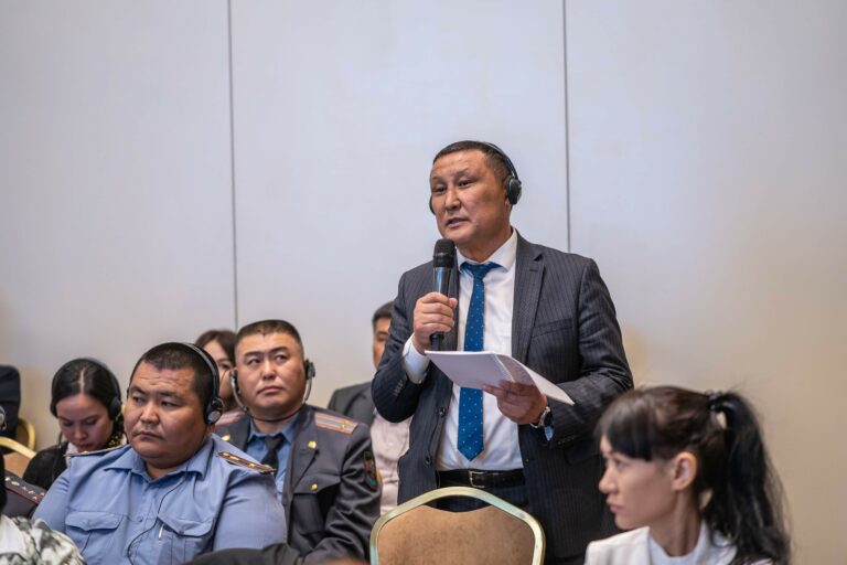 Round Table in Kirgistan zum Schutz der Kinderrechte